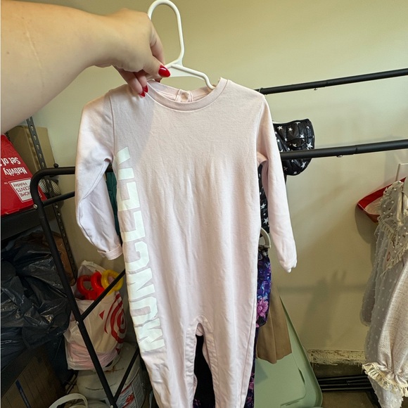 Moncler onesie with footsies size 18-24m - Picture 4 of 7